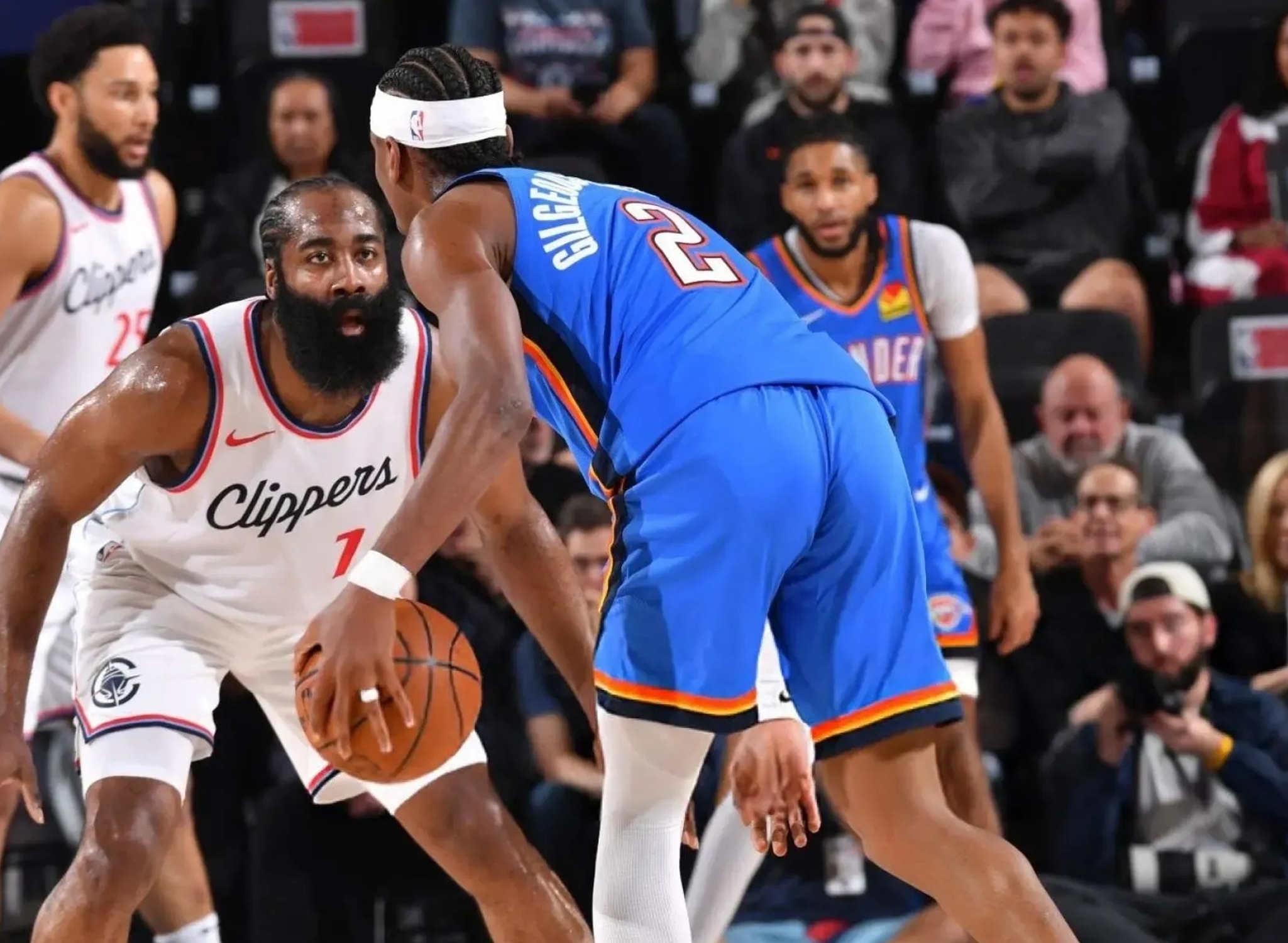 JN体育-关于哈登关键节点势不可挡，IG带队取胜！的信息