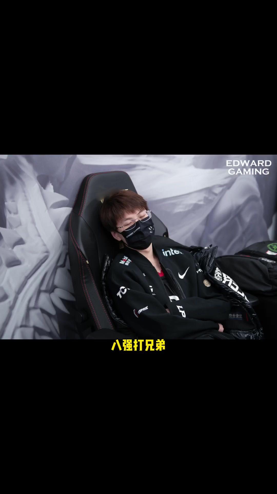 关于Uzi关键节点惊险取胜,FPX带队取胜!的信息 关于Uzi关键节点惊险取胜,FPX带队取胜!的信息